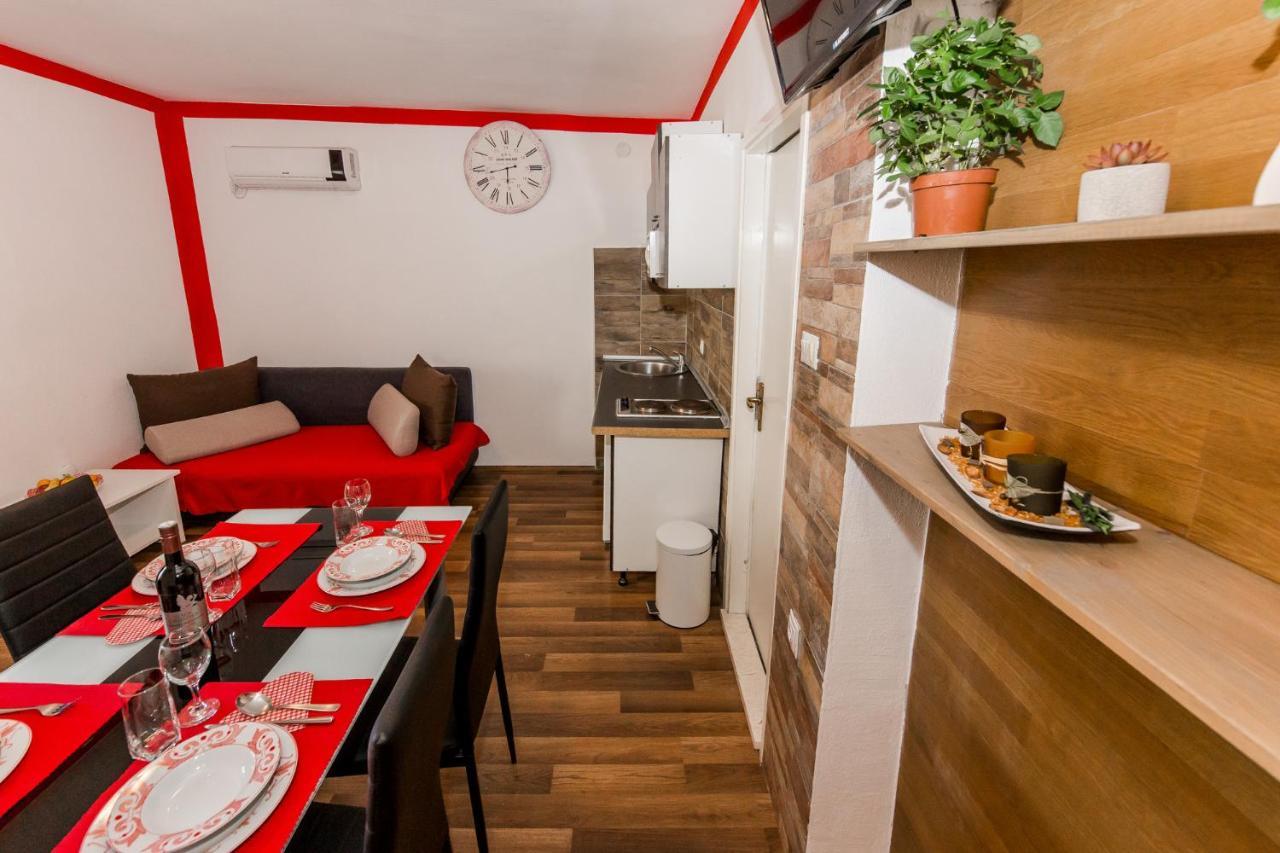 Apartments Vukman Trogir Exterior photo