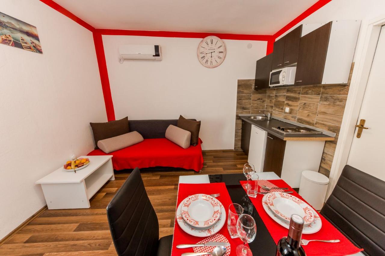 Apartments Vukman Trogir Exterior photo